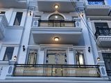 Bán Nhà Tuyệt Đẹp Khu Ô Mê Ly .Dt 5.3X16M. 1Trệt,2Lầu,Sân Thượng . Full Nt Cao Cấp . Giá 6.6 Tỷ .