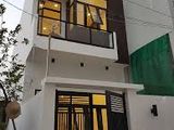 Cần Bán Gấp Nhà Lê Đại Hành, 1 Trệt 2 Lầu, Hẻm 6M,72M2 Giá 7.5 Tỷ
