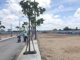 Thanh Lý Đất Nền Ql1A Với Giá 450Tr Mt Gần Chợ Bình Chánh. Shr, Xdtd Lh: 0937901744