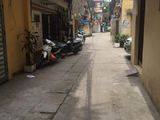 Bán Nhà Phố Nguyên Hồng 16M, 3 Tầng, Mặt Tiền 5,5M, Ở Ngay, Chỉ 1,4 Tỷ.