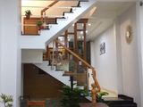 Cần Tiền Sang Gấp Căn Nhà Mặt Tiền Đường Trung Tâm Thành Phố
