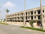 Bán Nhà Phố 2 Lầu 1 Trệt Tx.tân Uyên Ngay Vòng Xoay Kim Hằng