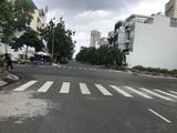 Bán Đất Khu Phạm Hữu Lầu .Dt 5X18M. Đường 20M. Giá 85 Tr /m2 .