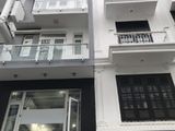 Bán Nhà Khu Hoàng Quốc Việt . 3 Tầng .Đang Có Hđ Thuê 20 Tr / Tháng . Bán 6.3 Tỷ .