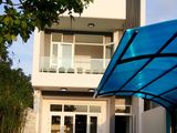 Định Cư Mỹ Nên Cần Sang Lại Căn Nhà 1 Trệt 1 Lầu Hóc Môn Thiết Kế Hiện Đại