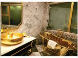 Chính Thức Nhận Cọc Giữ Chỗ Dự Án 7* Dát Vàng Hội An Golden Sea