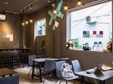 Cho Thuê Mặt Bằng 2 Mặt Tiền Đường Quận 5
