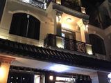 Bán Biệt Thự Mini Tuyệt Đẹp Khu Phạm Hữu Lầu .Diện tích 6.15 x 10M. Trệt , 2 Lầu, sân thượng ,3 Phòng ngủ. Tặng Nt . Giá Bán 5.95 Tỷ .