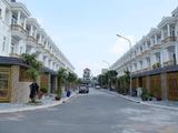 Bán Nhà Phố 1 Trệt 2 Lầu , Phường Phú Hòa , Thủ Dầu Một , Bình Dương