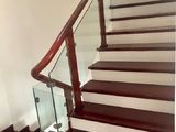 Bán Gấp Nhà Trần Cung Hoàng Quốc Việt 34M2 5 Tầng 3 Tỷ 150 Tặng Nội Thất