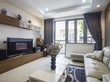 Nhà Đẹp, View Hồ, Gara Ô Tô, Nguyễn Văn Cừ Giá 6.3 Tỷ.