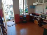 Bán Nhà Lạc Long Quân. Ngõ Như Phố. Nhà 4 Tầng, Chỉ 2,6 Tỷ.
