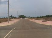 Bán Đất Nền Dầu Giây Đối Diện Chợ Đầu Mối, Do Cần Tiền Làm Ăn - Liên Hệ: 0979.296.896