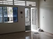 Cho Thuê Nhà Nguyên Căn Đường Nội Bộ Nguyễn Xí, Tại Hẻm 215 Nguyễn Xí, B.Thạnh