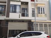 Nhà Phố Làng Đại Học Dĩ An