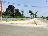 Cần bán gấp  lô đất mặt tiền đường 17A