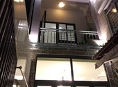 Nhà 3 Lầu Đẹp Không Tỳ Vết , Đường Thông, Xe Hơi Vào Tận Cửa. Bán Gấp Trong Tuần.
