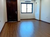 Bán Nhà Riêng Phố Nguyễn Lân,thang Máy,ô Tô Đõ Cửa,dt 40M X5 Tầng.gía 5,8 Tỷ.