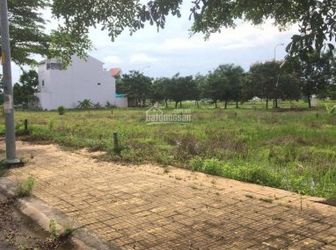 Bán đất thổ cư phường Phú Hữu giá sốc chỉ với 15 - 18 triệu/m2