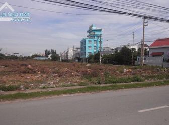 Cần Bán 3 Lô Đất Mặt Tiền Chợ, Đường Rộng 24m, 379 Tr/Lô