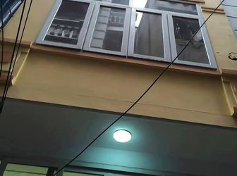 Bán Nhà Ngã Tư Sở, Kinh Doanh, 42m Giá 4.5 Tỷ.