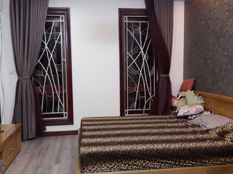 Bán Nhà Ngã Tư Sở, Kinh Doanh, 42m Giá 4.5 Tỷ.