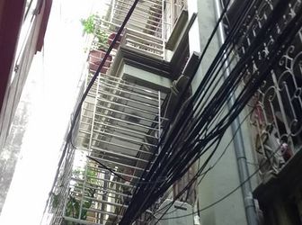 Bán Nhà Pháo Đài Láng 35m2, 4 Tầng, Mt 3,5m, 3,2 Tỷ, Ngõ 2,8m