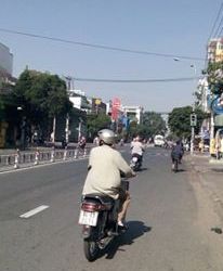 Cần Bán Khách Sạn MT Nguyễn Sơn,Q.Tân Phú:4x25m, 5 Tấm ,Giá 10.7 Tỷ