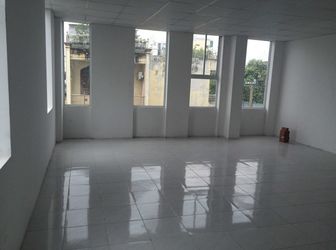 12Tr/70M2/tháng Văn Phòng Đẹp Lung Linh Mặt Đường Xã Đàn