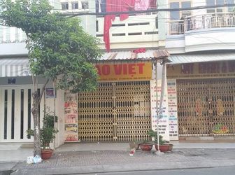 Mt Kinh Doanh Nguyễn Xuân Khoát, Ngay Vườn Lài, 4.3x13, 1 Lầu, Nhà Đẹp