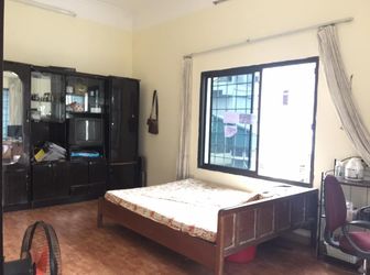 Bán Nhà 3.8 Tỷ, 55m2  3,5 Tầng Lô Góc Đường Hoàng Hoa Thám, Ba Đình.