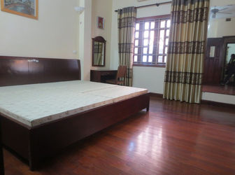 Bán Gấp Nhà Ngã Tư Sở 35m2 X 5 Tầng, 4m Mặt Tiền, 3 Tỷ