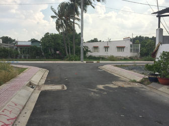 Bán Đất Thủ Đức Giá 1.3 Tỷ/Nền Gần Chợ Đầu Mối, Bv Quốc Tế..Sh Riêng, Xd Tự Do