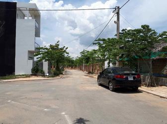 Bán Gấp Đất Sổ Hồng 51m2 Đường Lò Lu. Quận 9. 0989988099