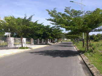  Vỡ Nợ Cần Bán Gấp 300m2 Đất Thổ Cư Có SHR,Giá 4tr2/M2. LH 0976 762 814