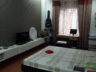  Nhà Hiện Đại Đống Đa 50m2, Phân Lô, Kinh Doanh.