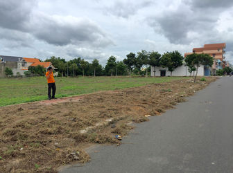 Đất Thổ Cư 100%, Cầm Tay Sổ Đỏ, Thị Trấn Long Điền, Bà Rịa. Lh: 0934692024