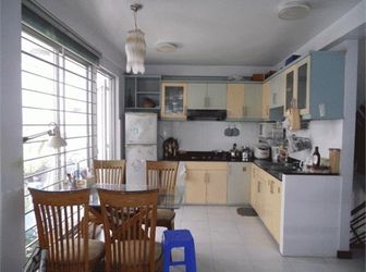 Nhà 1 Trệt 1 Lầu,90m2, Sổ Riêng, 900 Triệu, Mặt Tiền Hẻm