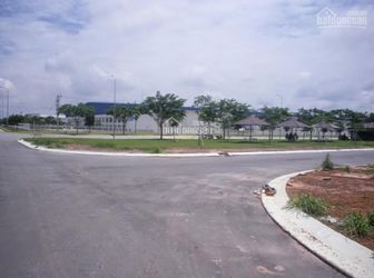 50 Lô Đất Quận 9 Mặt Tiền 25m Đối Diện TTTM Giá Rẻ Chỉ 359tr