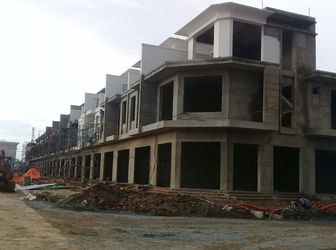 Chính Chủ Cần Bán 50 Nhà Phố Vị Trí Cực Đẹp Giá Rẻ, Có Thể ở Ngay, Góp 18 Tháng