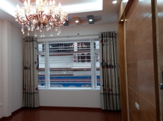 Nhà 4 Tầng Ô Tô Đỗ Cửa, Vừa Ở Vừa Kinh Doanh Khu Đống Đa, Chỉ 4,9 Tỷ