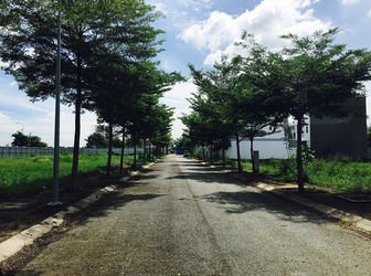 Bán Đất Quận 2,Sổ Riêng- Lô Góc 2 MT Vị Trí Đẹp,Nguyễn Thị Định - Giá Cực Yêu Thương !!!