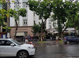 Siêu Hit Nhà Phố Nguyễn Thị Định 50m 5t Mt 4m 9 Tỷ Kd Trung Tâm Nhật - Hàn