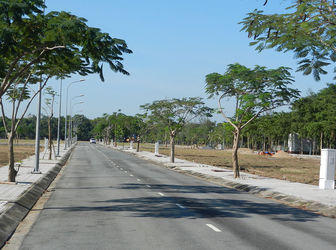 Mở Bán Ngay 50 Lô Mặt Tiền 25m, Đối Diện TTTM Giá Ưu Đãi Chỉ 399tr Sổ Đỏ