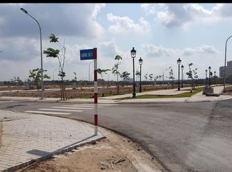 Mở Bán Ngay 50 Lô Mặt Tiền 25m, Đối Diện TTTM Giá Ưu Đãi Chỉ 399tr Sổ Đỏ