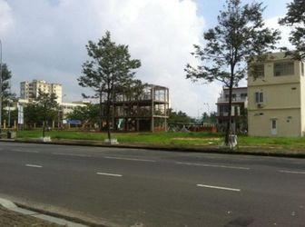 Cần Bán Lô Góc Ngã Tư-Đối Diện Hồ Sinh Thái Đà Nẵng Cách Biển 900m
