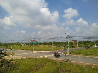 Cực Sóc!Đất Nền Vị Trí Cực Đẹp Ngay KDC Bình Chánh ,Gía225tr/Nền ,100m2 