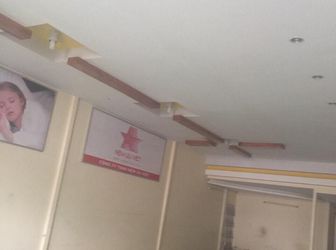 Cho Thuê Nhà Mặt Tiền Đường 3/2 , Trệt , Trống Suốt , Gần Đhct , Dt: 10x20 , Giá 40 Triệu