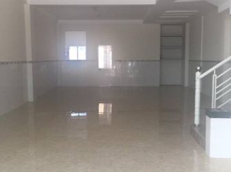 Cho Thuê Nhà Mặt Tiền Đ. Trần Quang Diệu , 1 Lầu , 2 Phòng , Dt: 6,7x15 , Giá 12 Triệu