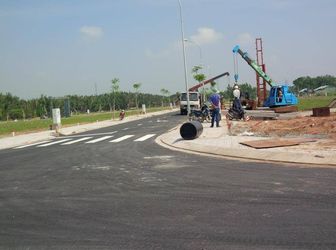 Đất Nền Quận 2, 50 Lô Đối Diện TTTM Chỉ 379tr Sổ Đỏ, Giao Ngay